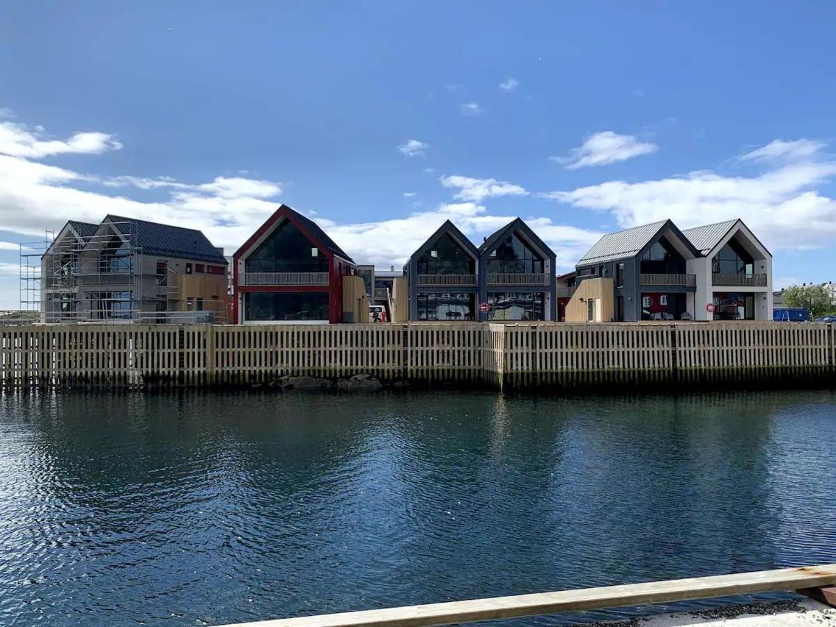 Stor Moderne Leilighet I Henningsvaer, 70 Kvm Dış mekan fotoğraf