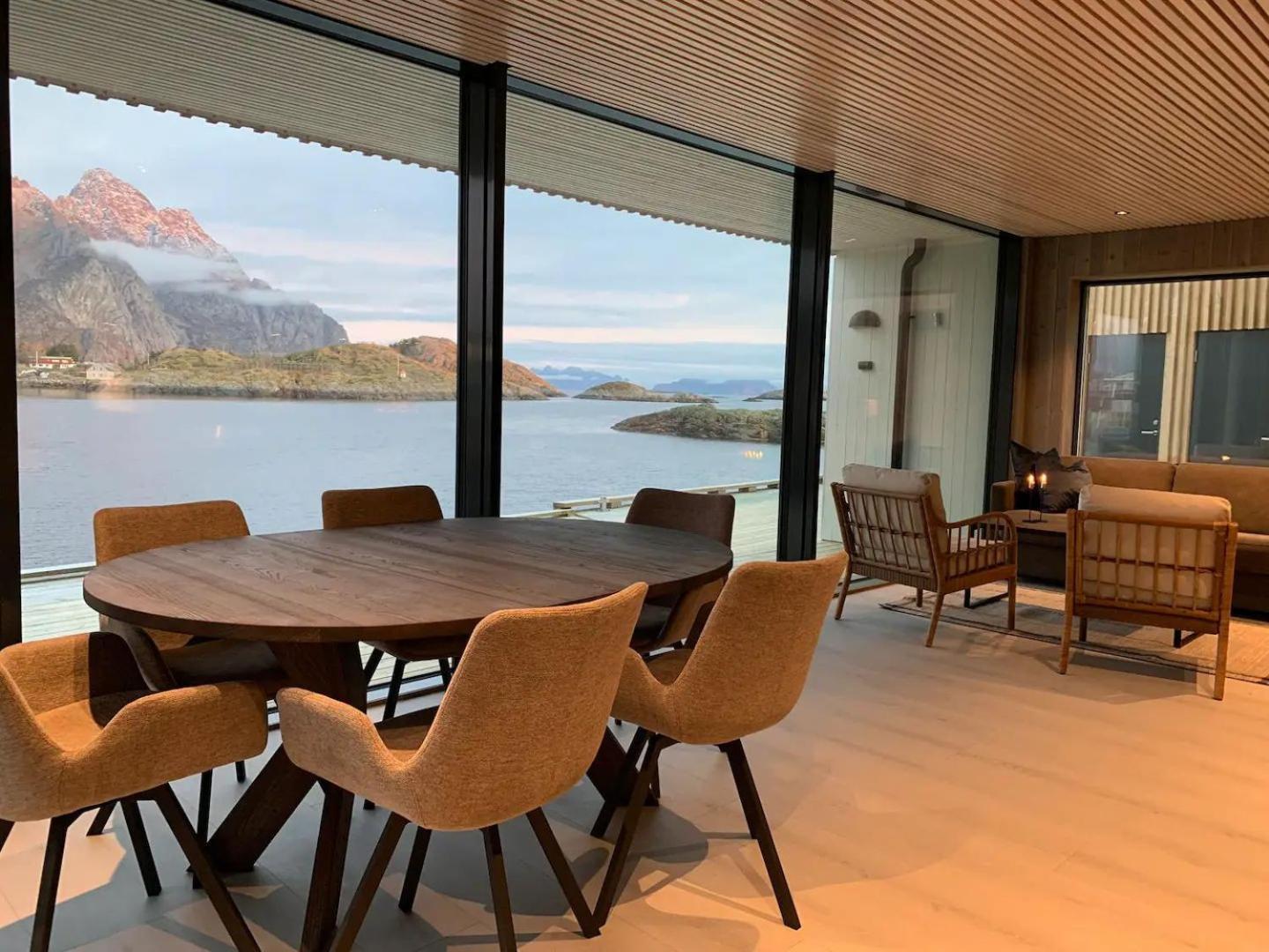 Stor Moderne Leilighet I Henningsvaer, 70 Kvm Dış mekan fotoğraf